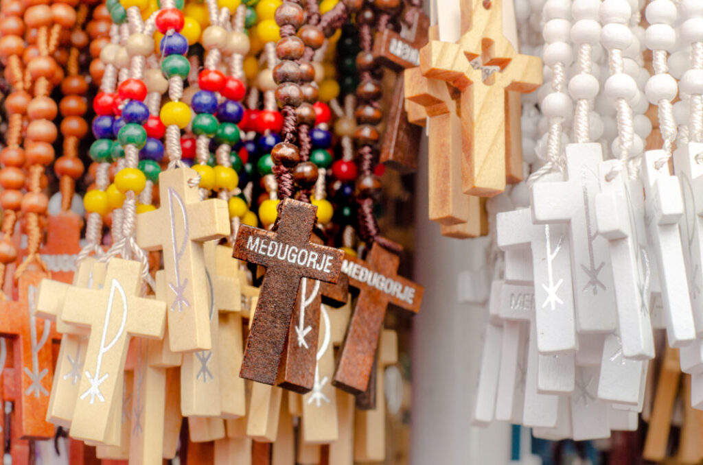 Pamiątkowe różańce w Medjugorje