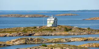Dawna stacja pilotów na archipelagu Alandzkim z kawiarnią i muzeum