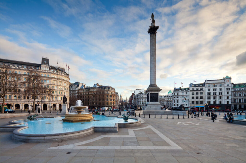 Trafalgar Square i kolumna Nelsona w Londynie, Wielka Brytania