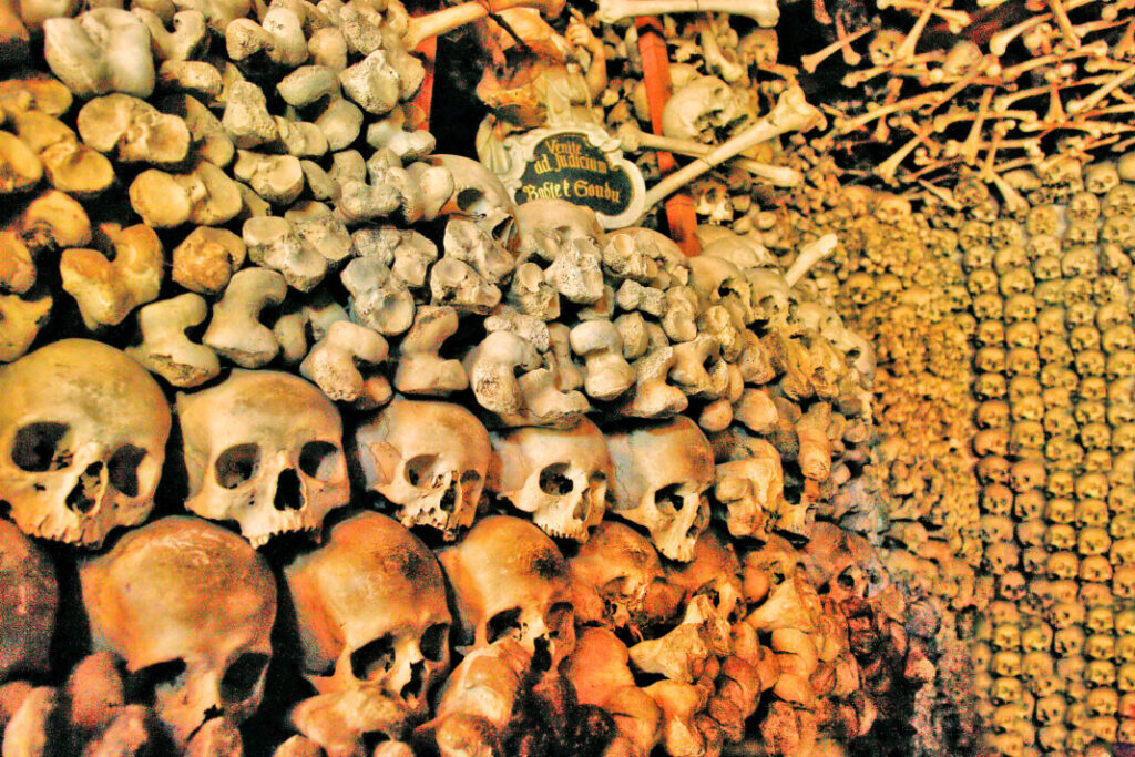 Kaplica czaszek w Czermnej