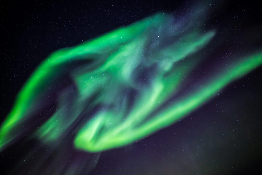 Zorza polarna w okolicach Nuuk na Grenlandii