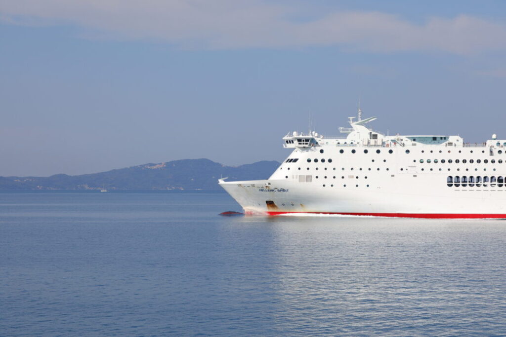 Prom na Morzu Jońskim w Grecji