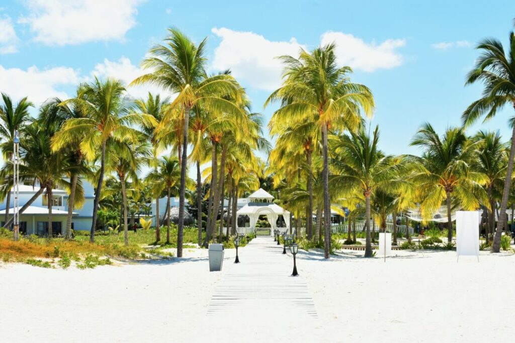 Wyspa Cayo Guillermo w archipelagu Jardines del Rey („Ogrody Króla”) na północnym wybrzeżu Kuby