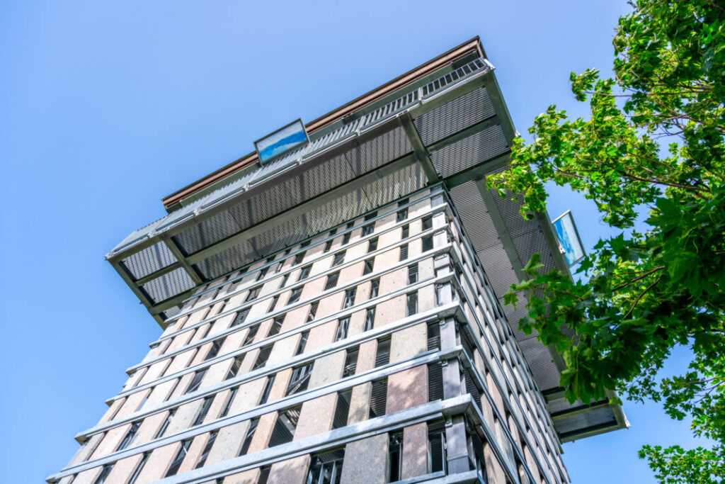 Wieżą widokowa na Luž, najwyższym szczycie Gór Łużyckich