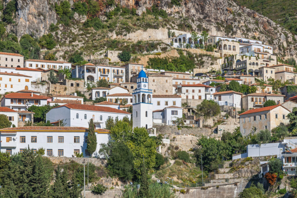 Górska wioska Dhermi, - Albania